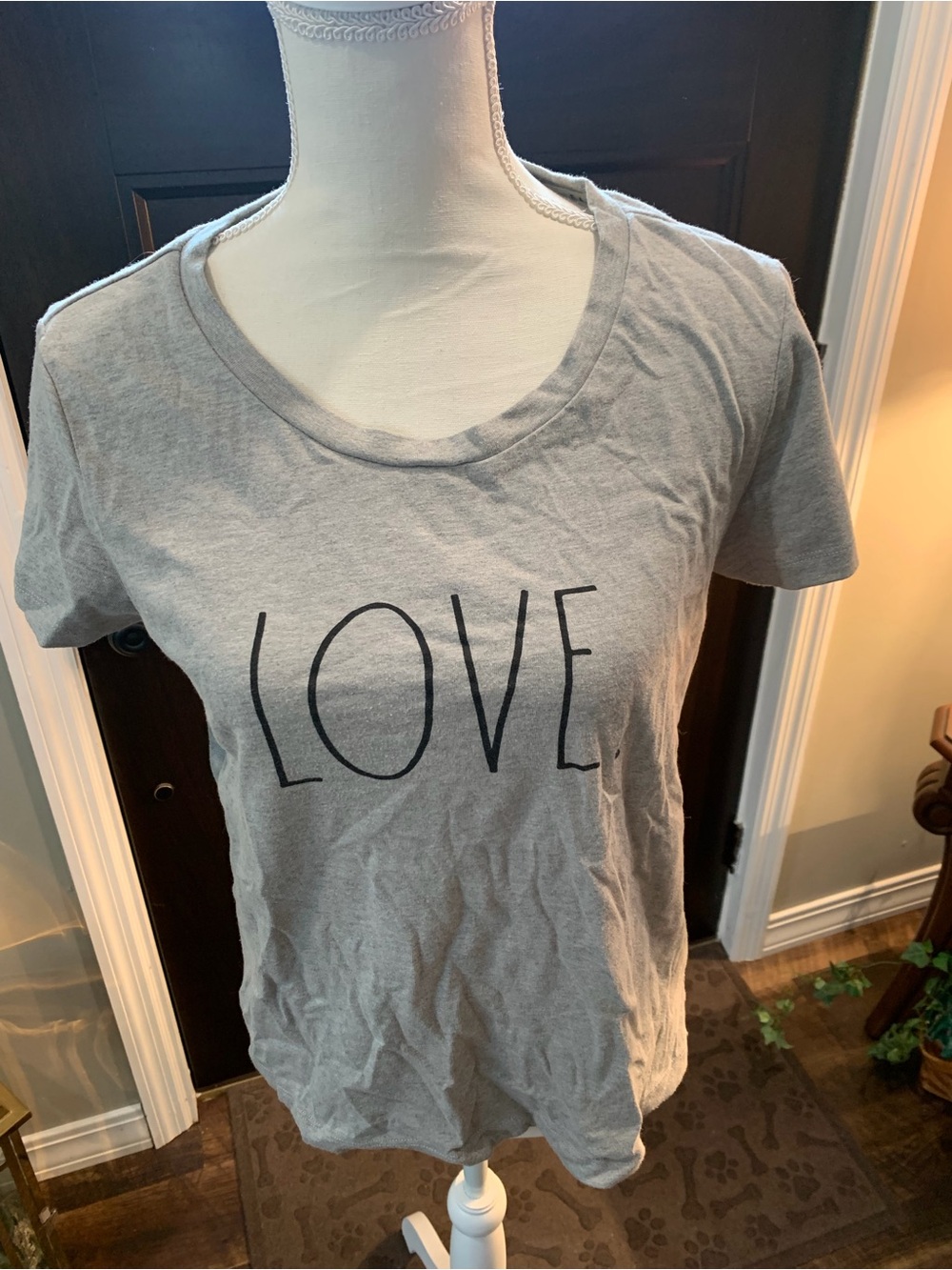 Rae Dunn Gray 'LOVE' Scoop Neck Tee
